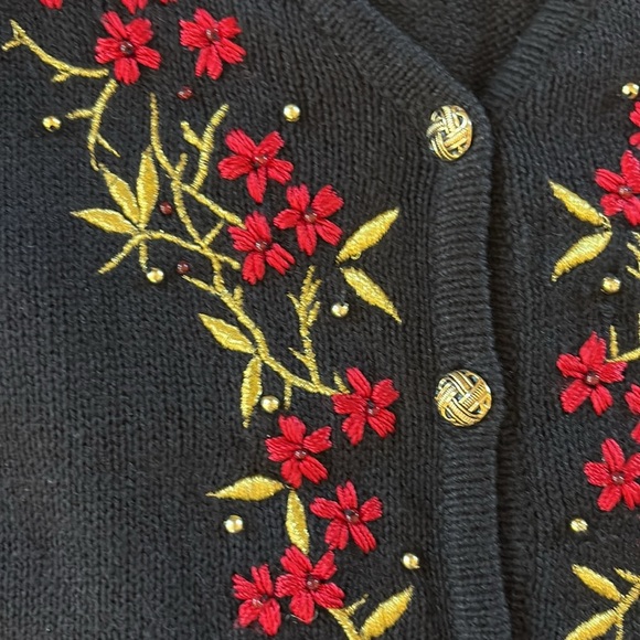 Vintage Work in Progress Black Floral Embroidered Cardigan/ Size Medium Sweater - Picture 4 of 7